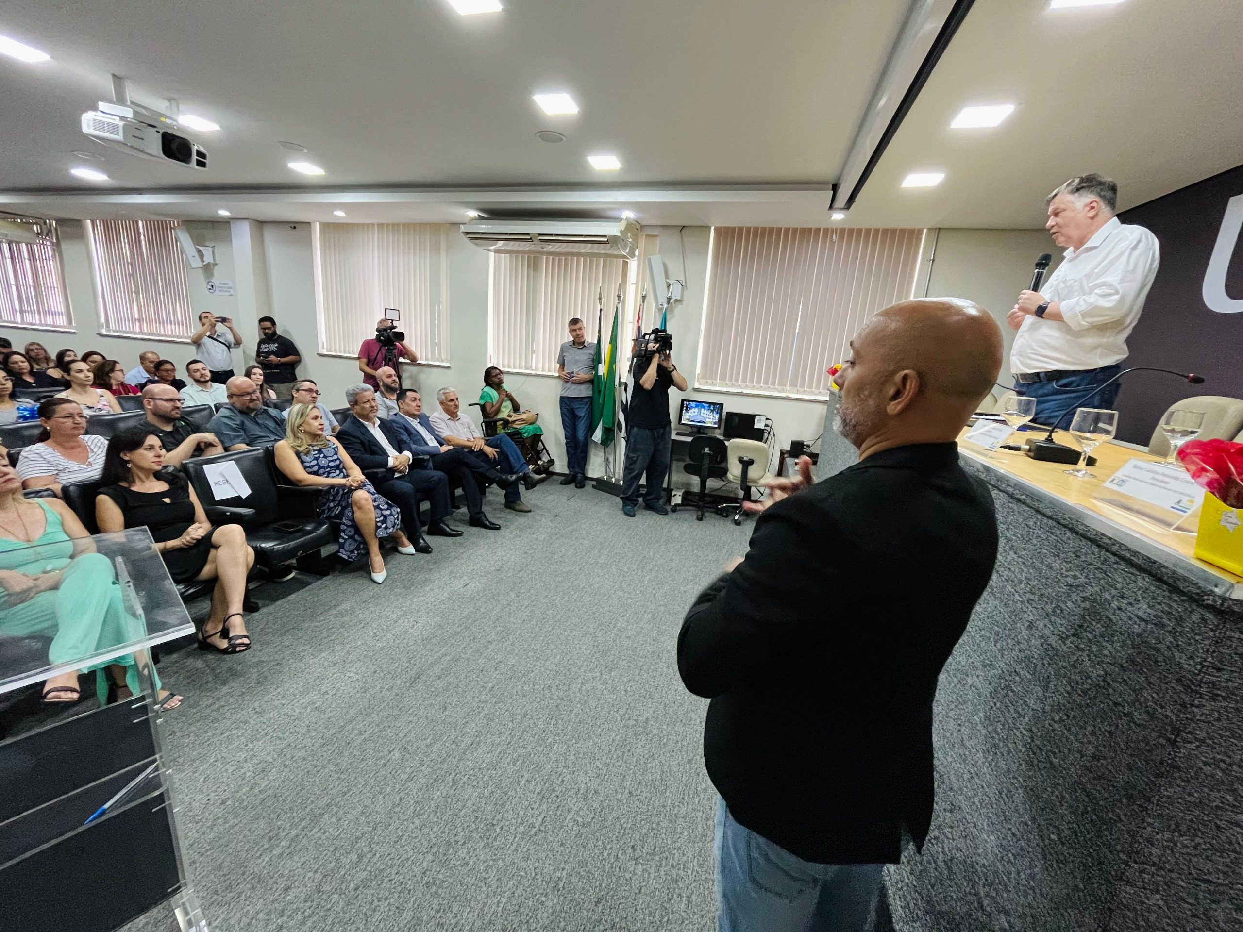 Secretaria promove reunião com entidades e associações em São João da Boa Vista