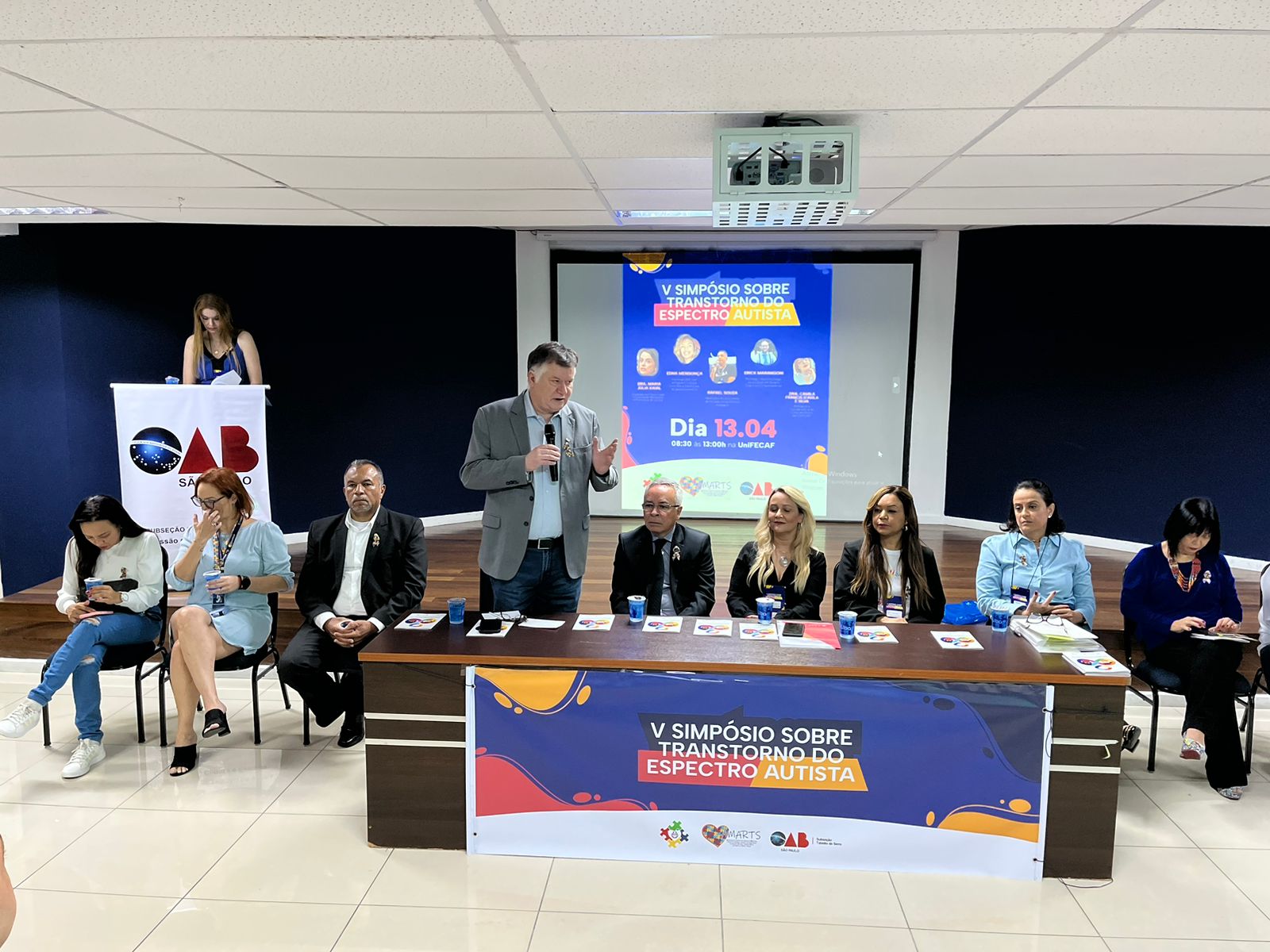 Secretaria marca presença em simpósio sobre autismo em Taboão da Serra